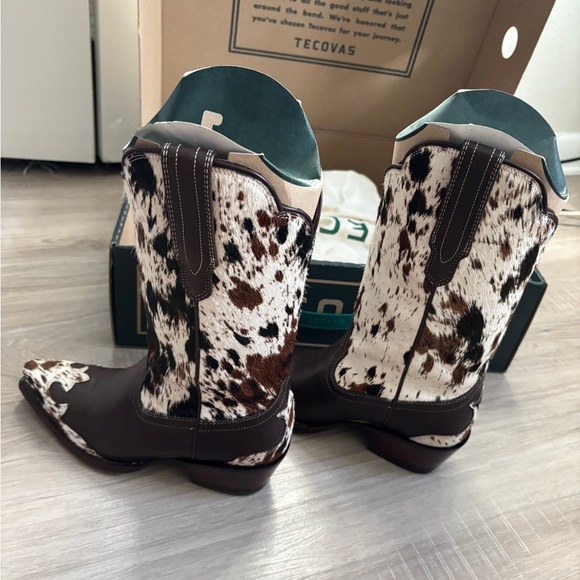 Tecovas cowboy boots - The Sadie in Hide on Hair - Picture 4 of 7